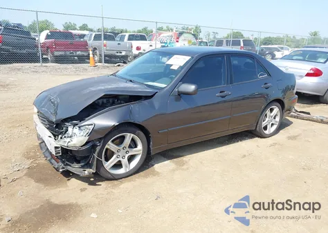 2002 Lexus Is 300 из США, поврежденный, VIN JTHBD192X20059971